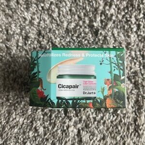 Dr. Jart+ Cicapair color correcting treatment
